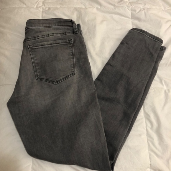 Banana Republic grey sculpt skinny jean size 28/6 petite - Picture 2 of 2
